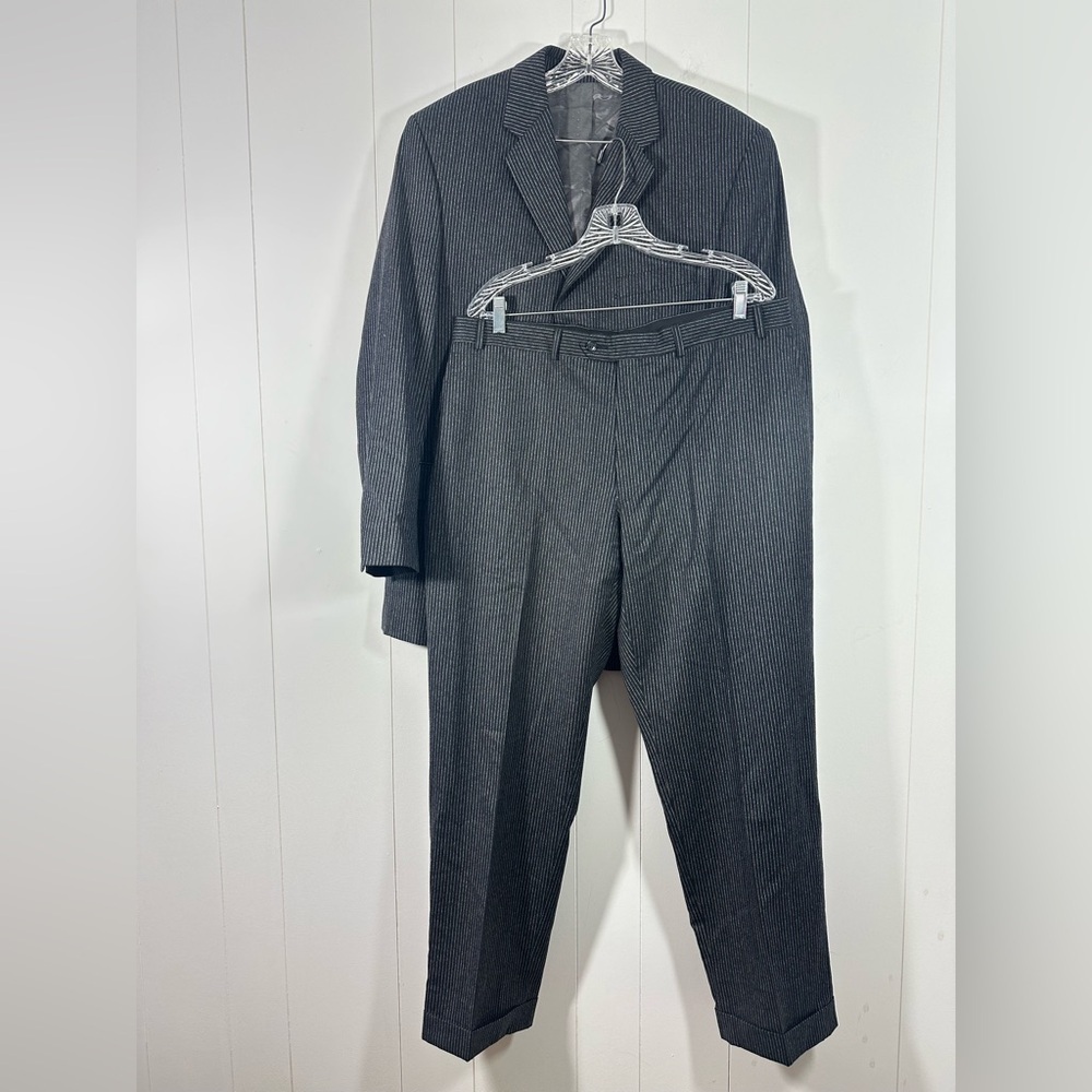 Calvin Klein Mens Gray Wool Cashmere Pinstriped Suit Sz 41R & Pants Sz 36x30